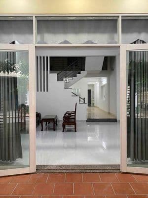 cho thuê nhà 2 tầng Mt nguyễn đức Thiệu Lâu dài 10tr/1 tháng