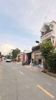 Nhà Mặt tiền đường ĐÔNG THẠNH 1-5, xã ĐÔNG THẠNH, HÓC MÔN, dt 95m²