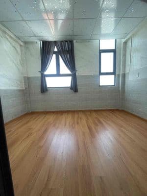 căn 2PN 2 máy lạnh 40m2 đón nắng thang máy bình lợi BT