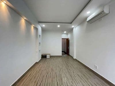 Nhà 3 phòng máy lạnh