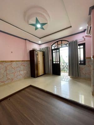 Sang 11 phòng chdv. quận 6