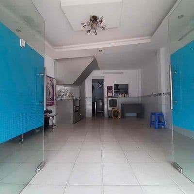nhà mặt tiền phạm văn đồng