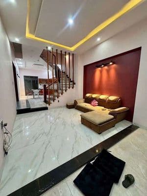 Cho thuê nhà 3 tầng kiệt: quang trung - 3 phòng ngủ - 4wc