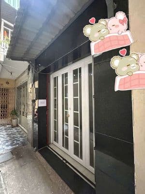 nhà nc mới đẹp tr 2 lầu st 2pn 3vs Trần đình xu Q1