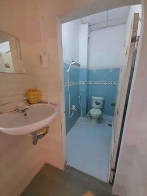 Nhà mới xây 7x4m 1 lầu 2pn có 2 máy lạnh Thống Nhất p16