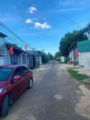 Đất Hẻm 200 YWang 6x35 2,150ty?