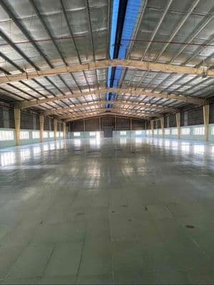Mặt tiền kho xưởng ( 600m2 ) pccc- container