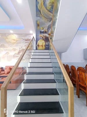 Bán nhà mt đường bê tông 5m xe ôtô