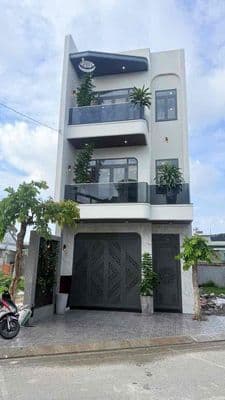 Biệt thự 2 lầu 1 trệt p. đông hoà ,tpchm