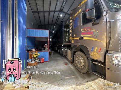 Cho thuê kho mặt tiền Đường Trường Sơn, xe công