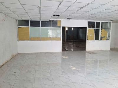 Kho Hiếm 3 mặt tiền Hẻm Conterner Lạc Long Quân Q11