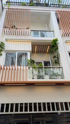 Nhà Nguyên Căn 4 Tầng Nội Thất Có sẵn Chỉ xách Va Li Về Ở