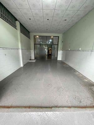 Nhà trống suốt KDC Hồng Phát