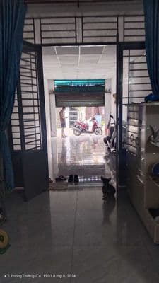 Nhà mặttiền 4 20 nở hậu 5 20 tiện vừa ở vừa kd buôn bán gần nhà thờ LQ