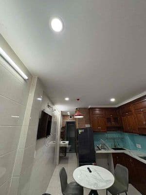 Cho Thuê Nhà 4x10 1Lầu 3Pn 2Wc Full NT Hẻm 226 Nguyễn Văn Lượng