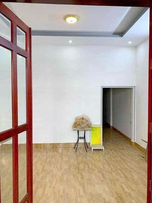 Nhà mới 2 phòng hẻm oôt Hoàng Quốc Việt
