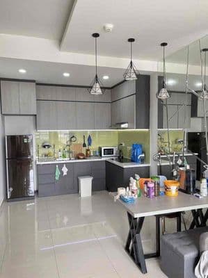 Chủ cần cho thuê 2pn 18tr full nt the sun avenue