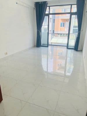 Cho thuê nhà Mặt Tiền Nguyễn Chí Thanh, 4 Tầng giá 28tr/tháng