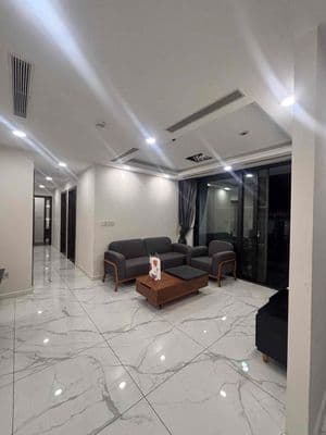Cho thuê 4pn+1kho 3wc dt lớn full nt giá 32tr/tháng
