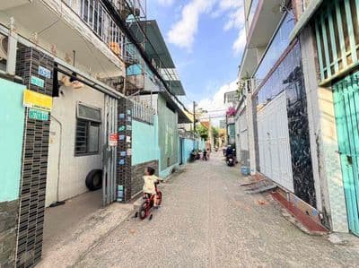 Bán Nhà 106m2(5x22) Vuôn Vức Đẹp HXH sát Phạm Văn Đồng chỉ 4 Tỷ xíu