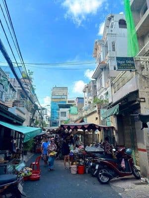 Nhà Mặt Tiền Chợ Vừa Ở Vừa Kinh Doanh