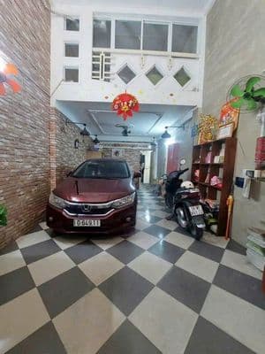 Nhà hẻm Tạ Uyên, Trệt Lửng 2 Lầu ST, 5PN 4WC, 4x17m, 20TR