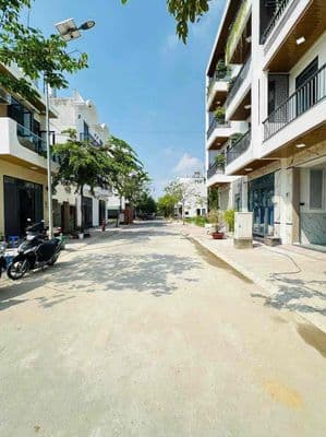 Bán gấp Nhà Thạnh Xuân đường 12m dt 9,2x6m