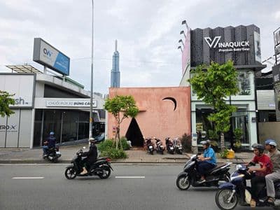 Mt hồ tùng mậu ( khu nguyễn huệ ) dt : 100m2/sàn , có 2 tầng , giá rẻ