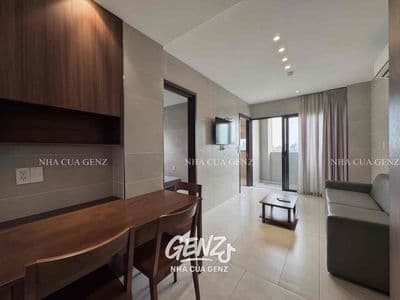 cho thuê 1 phòng ngủ - 1 phòng khách ban công gần sân bay - giáp PN