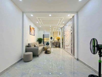 Giảm Sốc! Trần Khát Chân, căn góc, full nội thất, 40m2, hơn 6. tỷ