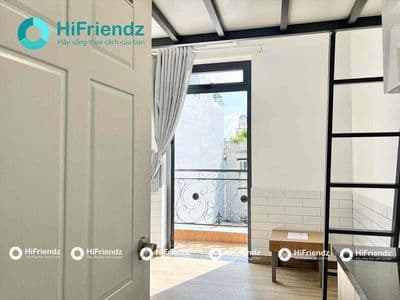 Duplex ban công máy giặt riêng full nội thất nằm giữa iuh và vlu