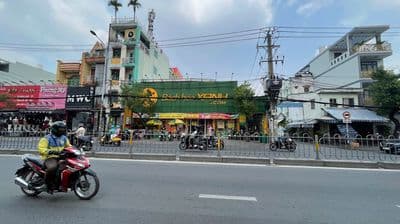 Cho thuê nhà mặt tiền nguyễn sơn 10m x 22m , 1 trệt 2 lầu nhà mới đẹp