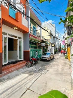 Nhà đẹp trục chính h68 cmt8 thuận tiện kinh doanh