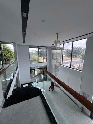 Cho thuê biệt thự Nguyễn Đình Thi , Hoà Xuân - 11 phòng lớn nhỏ