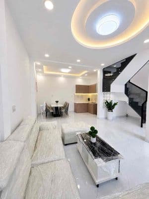 Bán nhà mới đẹp 2 tầng tên lửa-ngang 6m-dtsd 100m2-chỉ 5 tỷ hơn