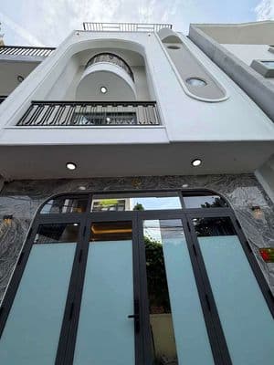 Cho thuê nhà kiệt trưng nữ vương nhà 4 tầng