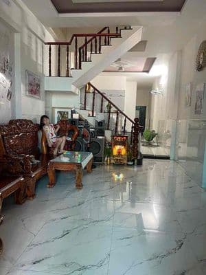 bán nhà trệt lầu hẻm nhựa Đỗ Tấn Phong , gần ngã ba cây điệp