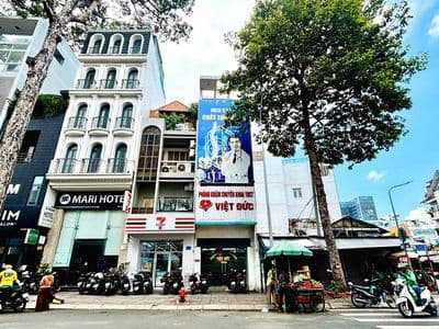 Bùi thị xuân , quận 1 - 4,2x20m - 5 tầng - giá 70 triệu