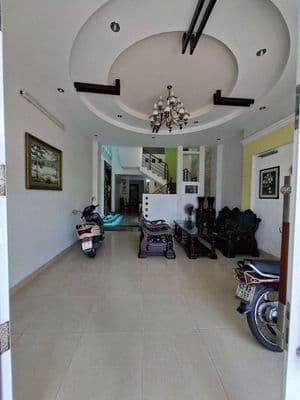 Cho thuê nhà 3 tầng: giang văn minh - 4 phòng - đủ nội thất