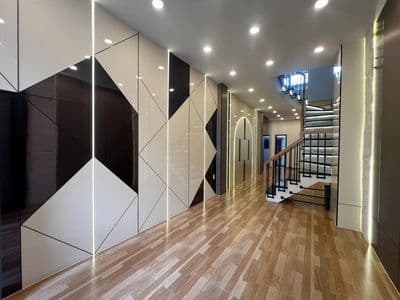 NGỘP BANK BÁN GẤP| Nhà Hẻm Ngô Quyền, P.Diên Hồng| DT: 3X 10m- 5 Tầng