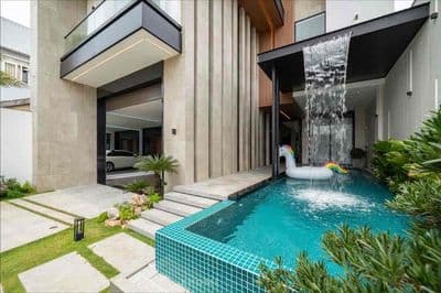 Villa sân vườn , hồ bơi , 5 phòng ngủ full nội thất đẹp