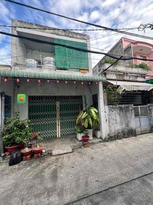 Bán nhà - đường phùng tá chu - khu tên lửa - hẻm thông xe hơi vào nhà