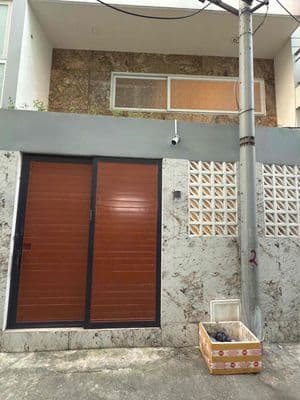 Cho thuê nhà nguyên căn ngay dưới chân cầu tân thuận, gần quận 4, kcx