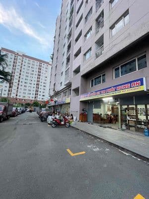 Bán căn shophouse chung cư Green Town đường Số 1, P. Bình Tân.