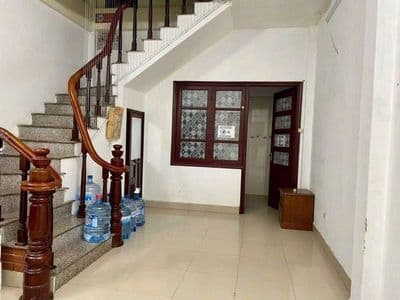 Cho thuê nhà ngõ yên lãng, đống đa – 45m² x 4 tầng – 15 triệu/tháng