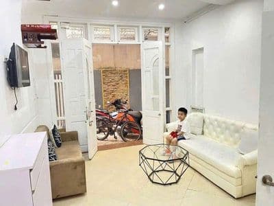 Cho thuê nhà riêng ngõ thái hà, đống đa – 35m² x 5 t – 4pn – 16 tr/th