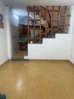 Cho thuê nhà ngõ hoàng văn thái, tx – 45m² x 5 t– 4pn – 16 tr/th