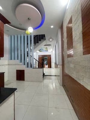 Bán nhà MT kinh doanh Dĩ An, 81.5m2, sổ hồng riêng