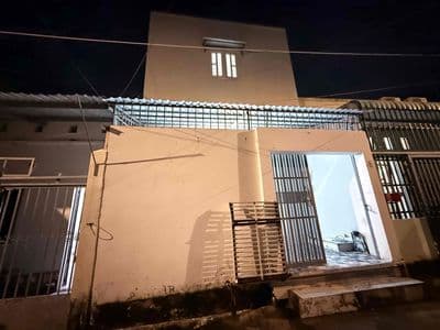 Nhà hẻm xe hơi 5 x 16m ở liền giá 8