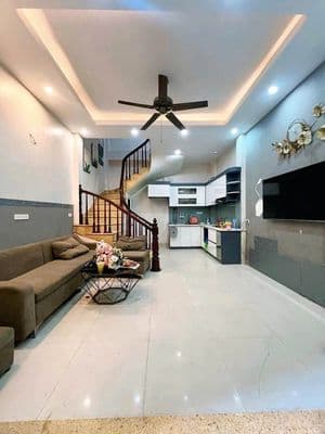 Cho thuê nhà 30m2 x 5 tầng + tum, Tân Triều - Thanh Xuân - Hoàng Mai